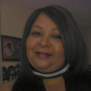 Meet your Posher, Iris